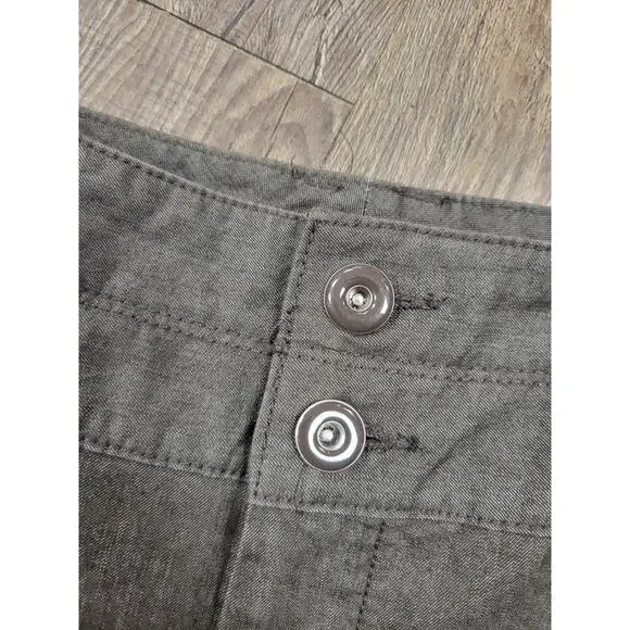 CATO Brown Women's Bermuda Dress Shorts Size 12 - 11" Inseam - Picture 2 of 5